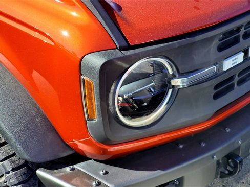 Used 2022 Ford Bronco Black Diamond image 2