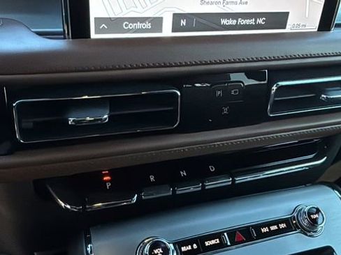 Used 2023 Lincoln Aviator Reserve w/ Equipment Group 201A image 30