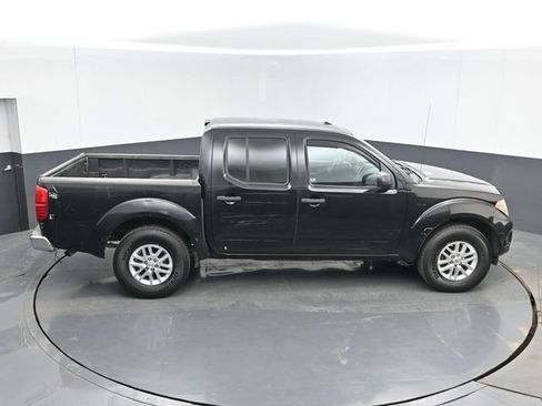 Used 2015 Nissan Frontier SV AWD/4WD image 36