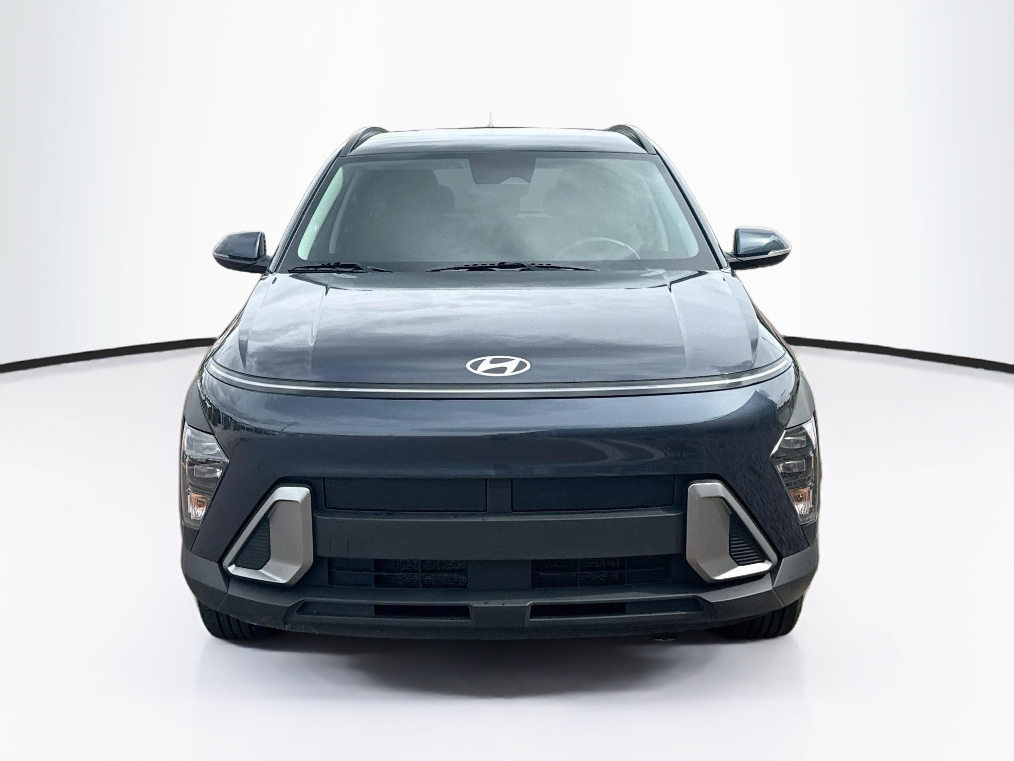 Used 2025 Hyundai Kona SEL AWD/4WD image 2