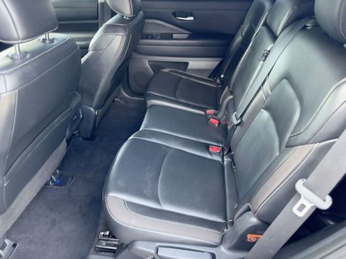 Used 2023 Nissan Pathfinder SL w/ Lighting Package (N92) image 25