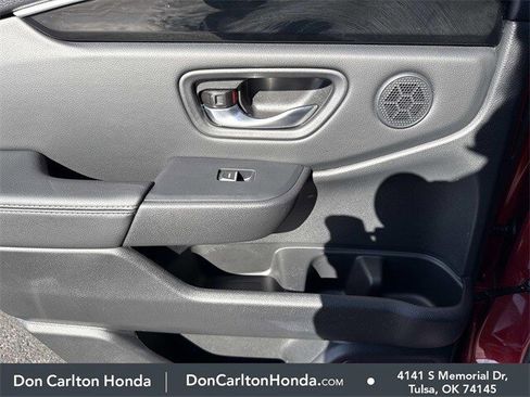 Used 2025 Honda Pilot EX-L image 13