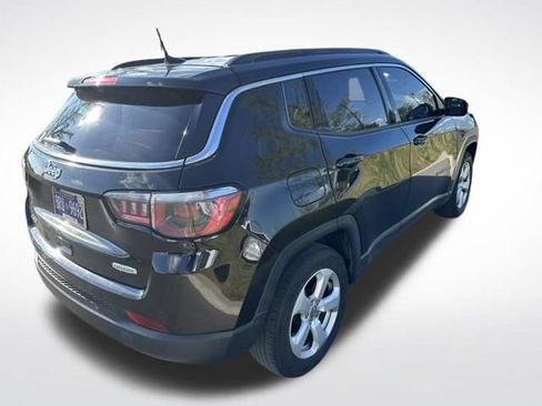 Used 2018 Jeep Compass Latitude w/ Popular Equipment Group AWD/4WD image 10