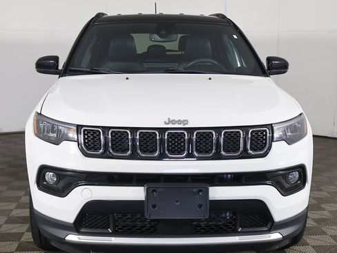 Used 2023 Jeep Compass Limited AWD/4WD image 11
