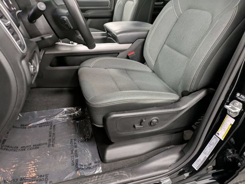 Used 2022 RAM 1500 Big Horn AWD/4WD image 11