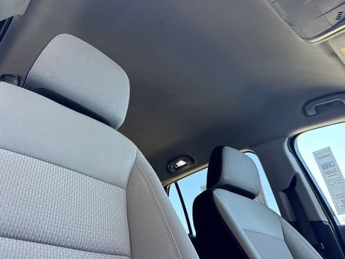 Used 2024 GMC Terrain SLE FWD image 20
