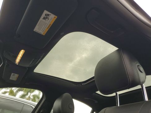 Used 2022 Mercedes-Benz E 350 Sedan image 23