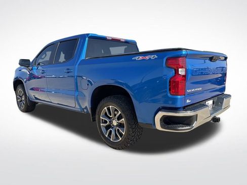 Used 2022 Chevrolet Silverado 1500 LT w/ Protection Package image 8