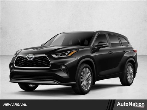 Used 2025 Toyota Highlander Platinum image 1