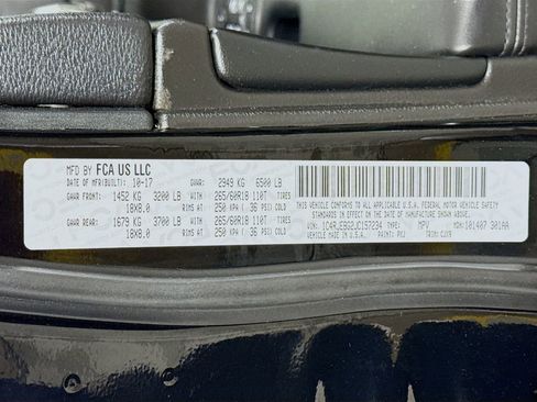 Used 2018 Jeep Grand Cherokee Limited image 31