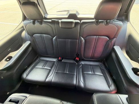 Used 2024 Jeep Wagoneer Series II w/ Flexible Seating Group RWD image 23