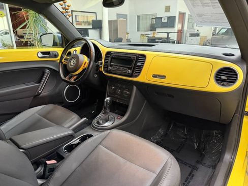 Used 2014 Volkswagen Beetle 2.5 FWD image 15