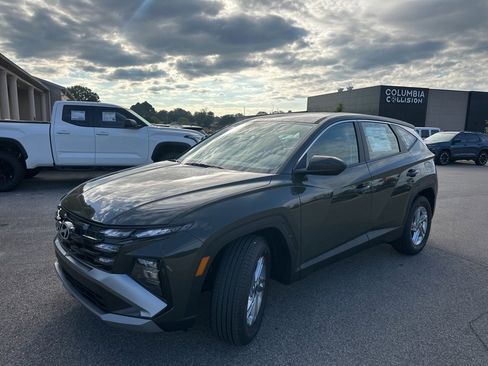 New 2026 Hyundai Tucson SE image 4