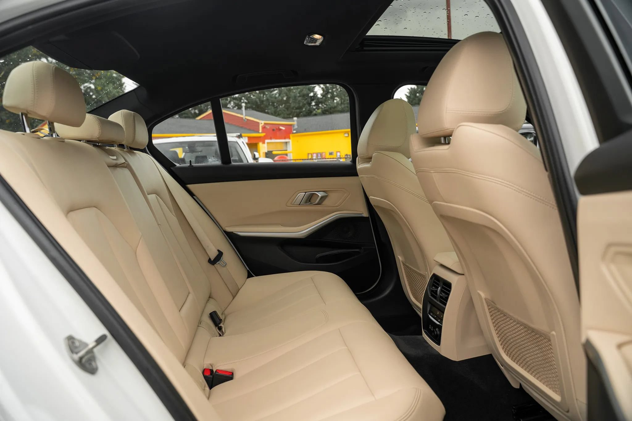 Used 2019 BMW 330i xDrive Sedan w/ Driving Assistance Package AWD/4WD image 10