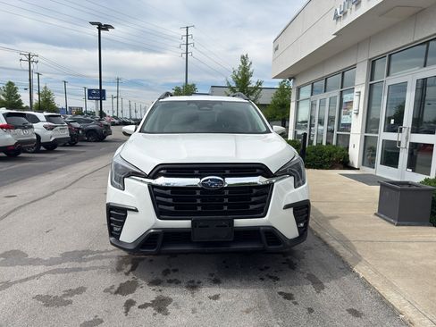 Used 2023 Subaru Ascent Limited AWD/4WD image 8