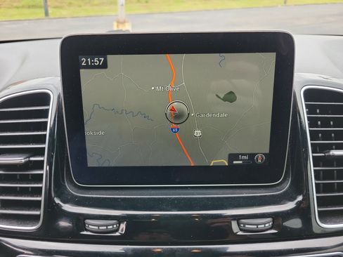 Used 2018 Mercedes-Benz GLE 350 w/ Premium 1 Package image 14