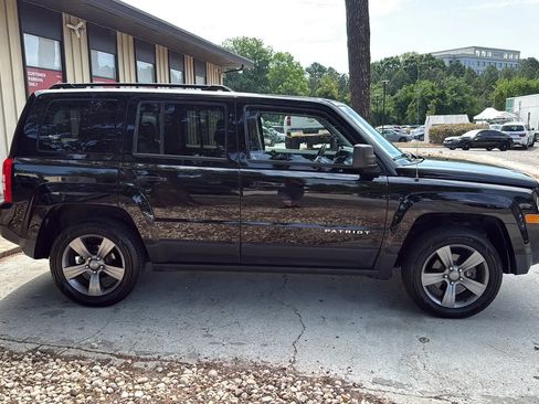 Used 2015 Jeep Patriot High Altitude AWD/4WD image 4