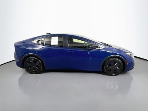 Certified 2026 Toyota Prius Plug-In Hybrid FWD image 8