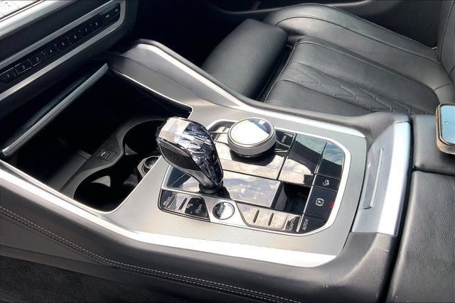 Used 2021 BMW X6 M50i w/ Premium Package AWD/4WD image 25