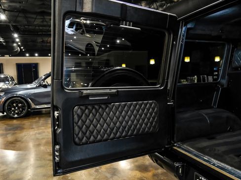 Used 2011 Mercedes-Benz G 550 image 59