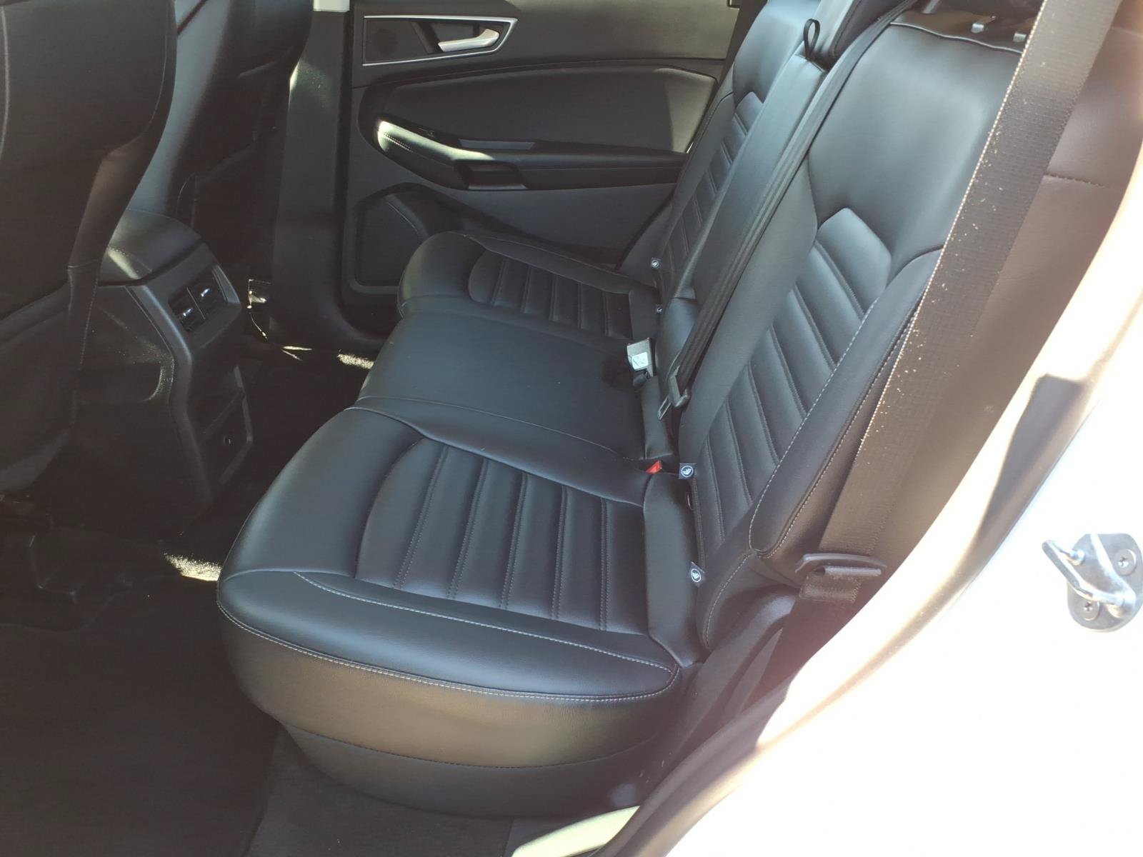 Used 2024 Ford Edge SEL AWD/4WD image 12