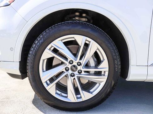 Used 2023 Audi Q7 2.0T Premium w/ Convenience Package image 14