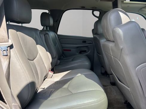 Used 2005 Chevrolet Tahoe Z71 w/ Preferred Equipment Group AWD/4WD image 25