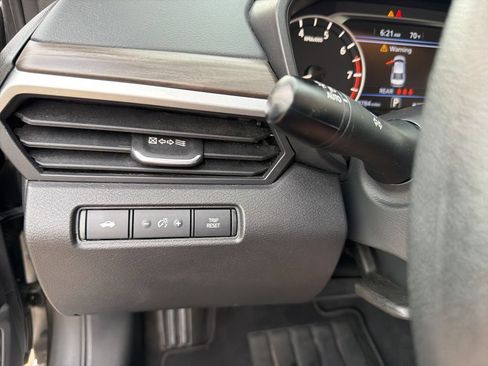 Used 2025 Nissan Altima 2.5 SV FWD image 25