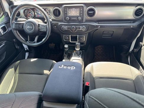 Used 2018 Jeep Wrangler Unlimited Sport AWD/4WD image 13