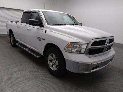 Used 2021 RAM 1500 Classic SLT image 13
