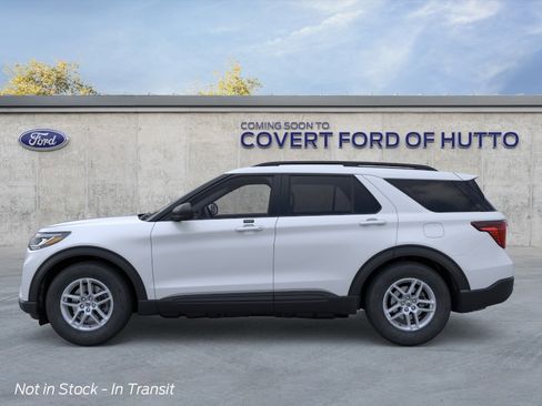 New 2026 Ford Explorer Active RWD image 3