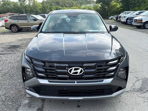Used 2025 Hyundai Tucson SE AWD/4WD image 8