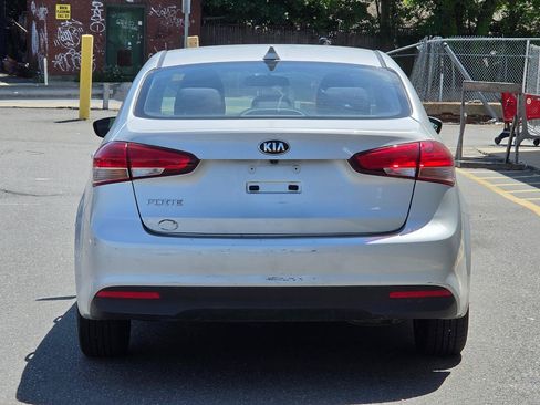Used 2018 Kia Forte LX w/ LX Popular Package FWD image 6