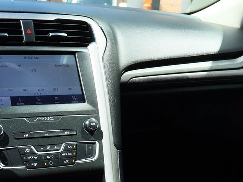 Used 2020 Ford Fusion SE image 44