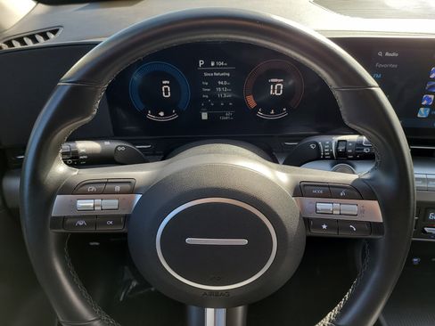 Used 2025 Hyundai Kona SEL image 29