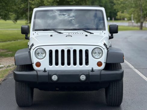 Used 2012 Jeep Wrangler Sport AWD/4WD image 2
