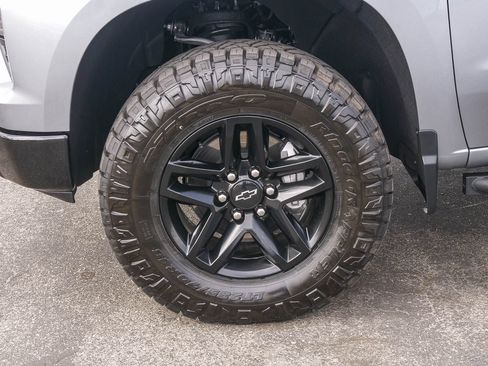 Used 2026 Chevrolet Silverado 1500 Custom Trail Boss AWD/4WD image 5