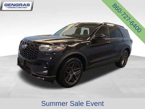 Used 2025 Ford Explorer ST-Line w/ ST-Line Street Pack AWD/4WD image 4