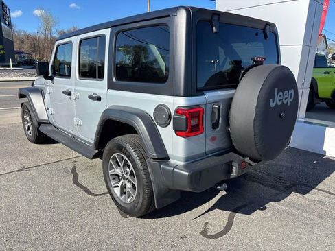 Used 2024 Jeep Wrangler Sport S AWD/4WD image 3