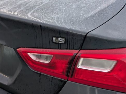 Used 2016 Chevrolet Malibu LS image 7