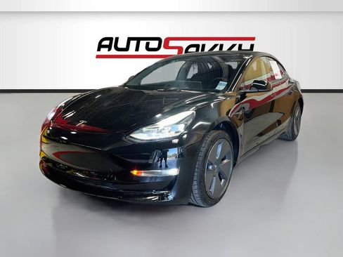 Used 2023 Tesla Model 3 Standard Range RWD image 3