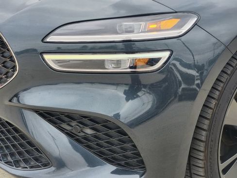 Used 2023 Genesis G70 2.0T w/ Sport Prestige Package RWD image 5