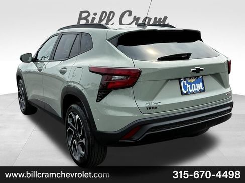 Used 2024 Chevrolet Trax RS FWD image 35