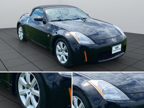 Used 2005 Nissan 350Z Touring RWD image 13
