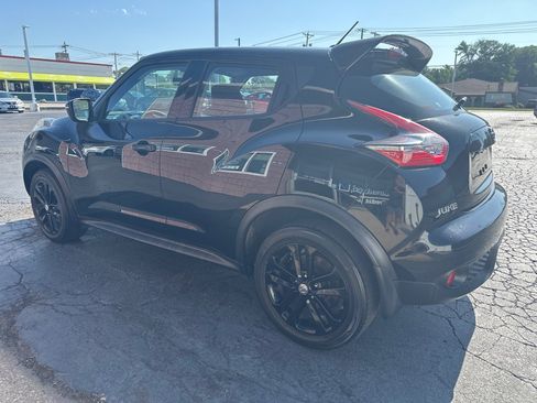 Used 2016 Nissan Juke S FWD image 3