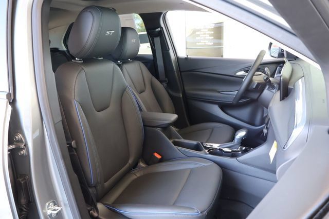 Used 2026 Buick Encore GX Sport Touring w/ Comfort Package FWD image 20