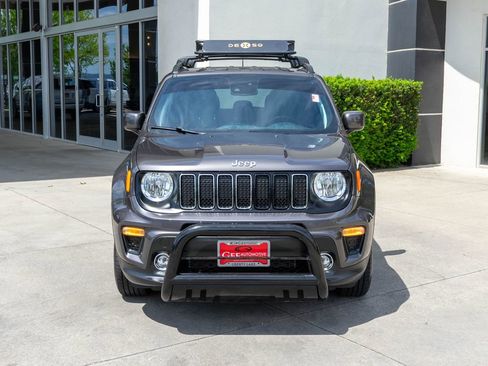 Used 2021 Jeep Renegade Latitude w/ Convenience Group AWD/4WD image 2
