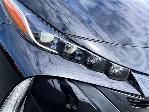 Used 2022 Toyota Prius Prime XLE FWD image 27