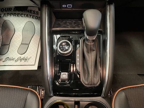 New 2026 GMC Canyon AT4 AWD/4WD image 19
