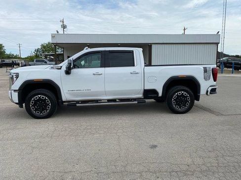Used 2024 GMC Sierra 2500 Denali w/ Denali Reserve Package AWD/4WD image 3